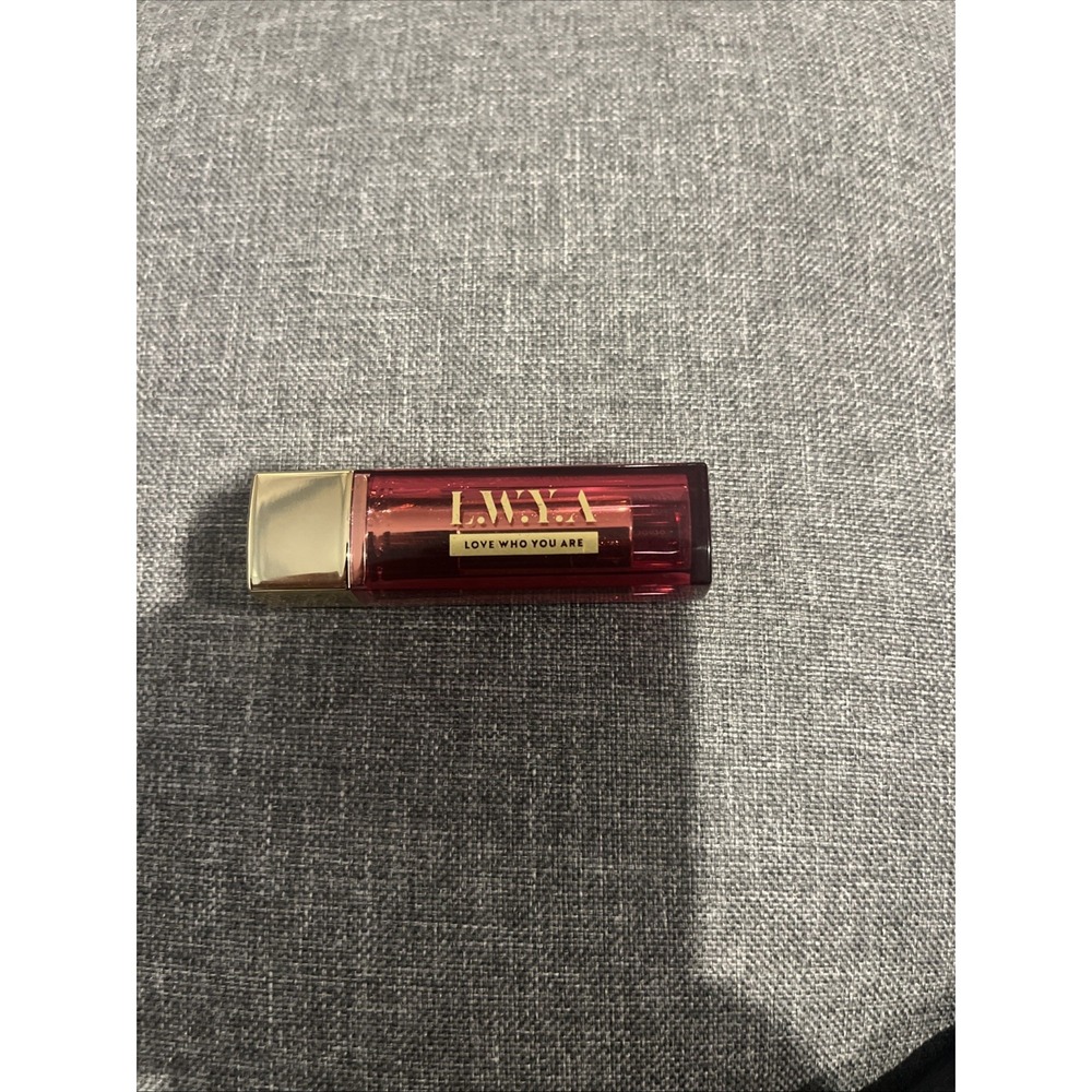 LWYA Hydra Kiss Moisturizing Lipstick by Kim Gravel (Mauve Me) Lip Stick 3g New